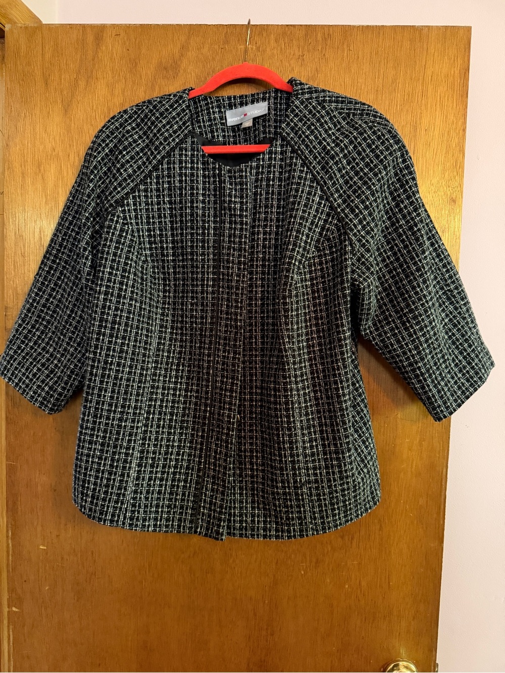 Womens Black & White Tweed Jacket with Snaps